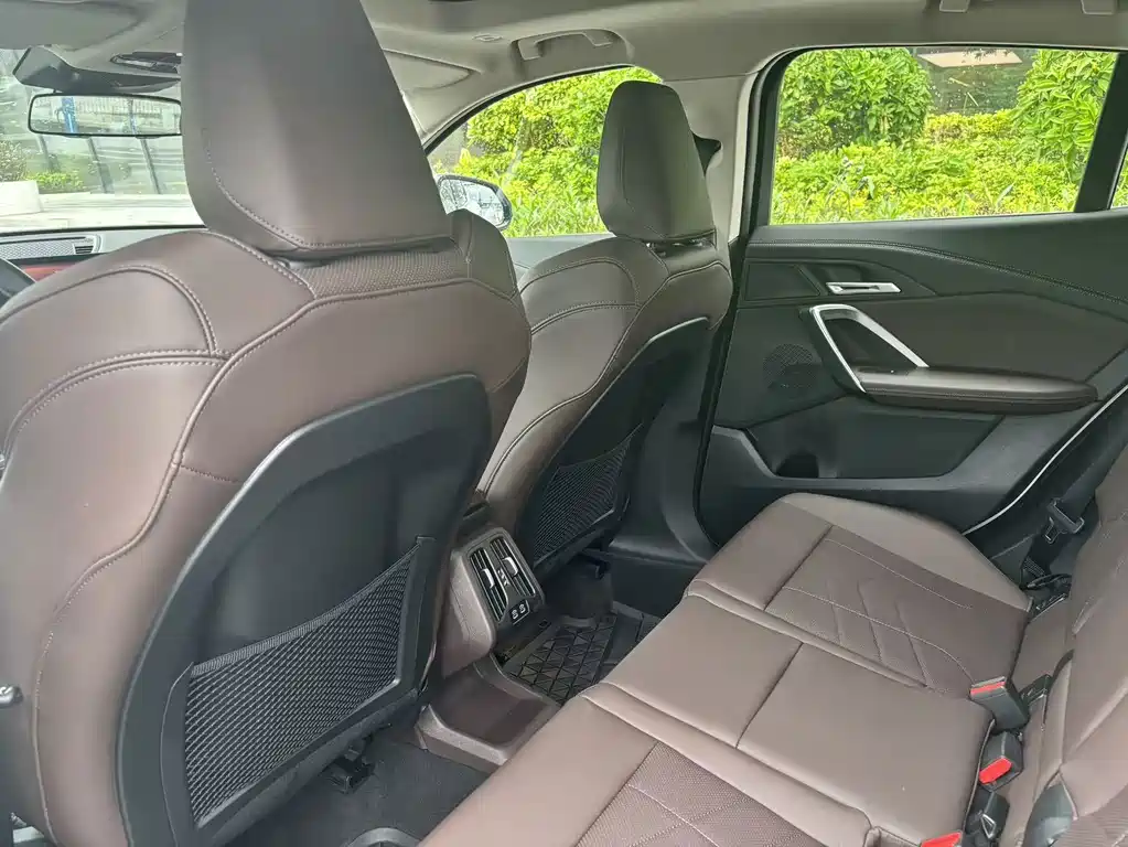 BMW X2 2025 — фото 14