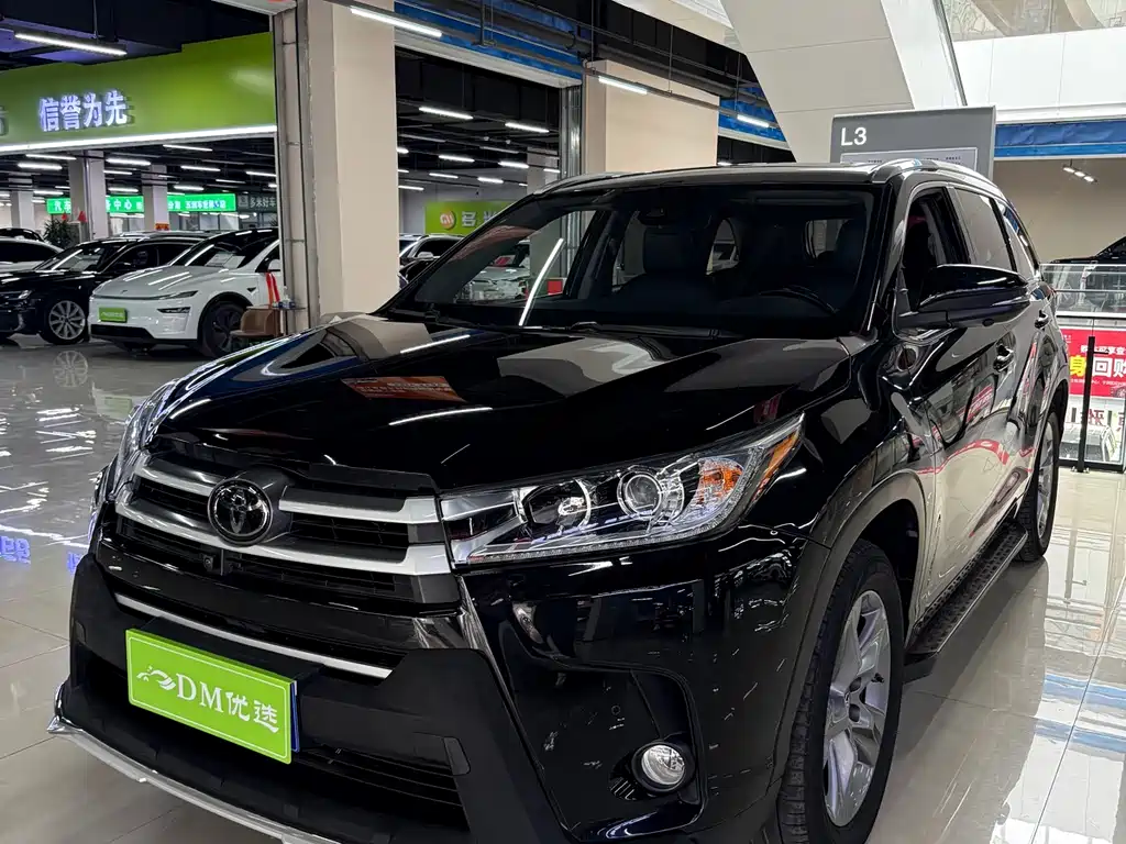 Toyota Highlander 2018 — фото 3