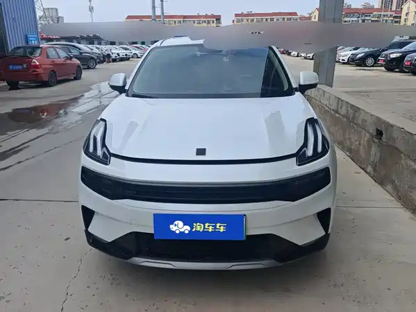 Lynk & Co 06 EM-P 2021