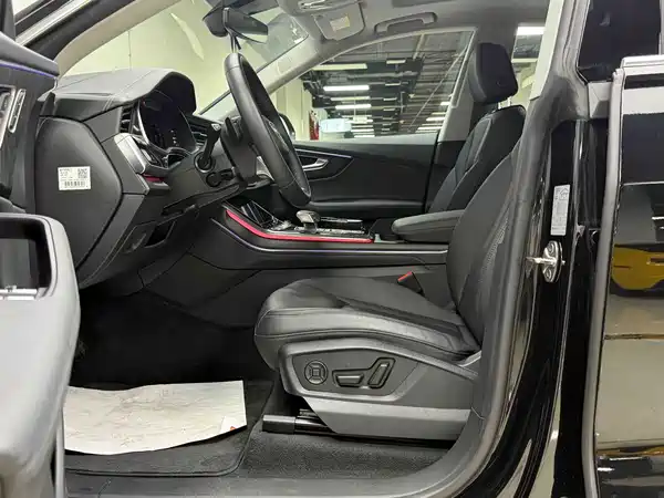 Audi Q8 2024