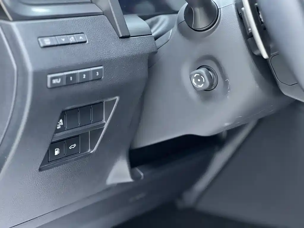 Lexus GX 2025 — фото 11