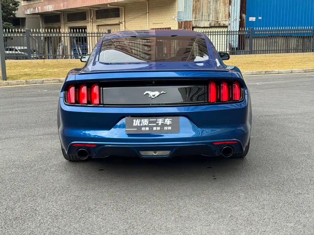 Ford Mustang 2018 — фото 8