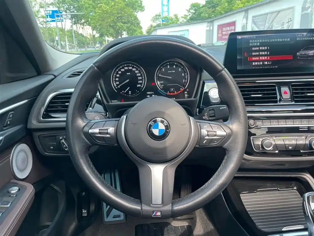 BMW 1 Series 2021 — фото 15