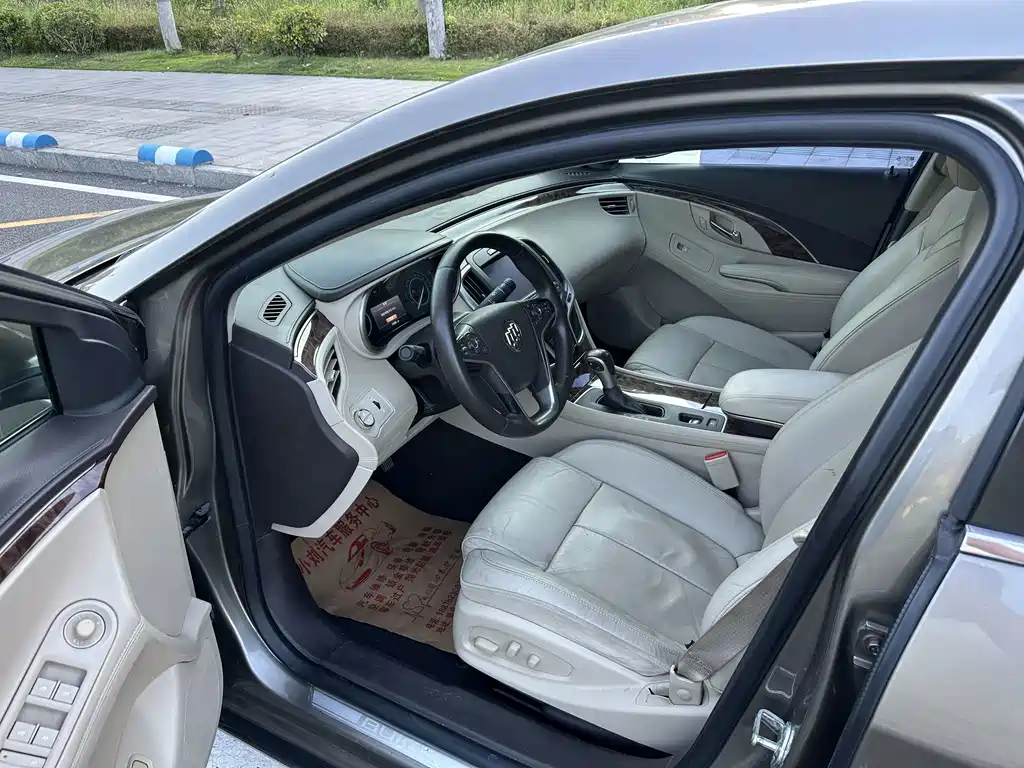 Buick LaCrosse 2013 — фото 13