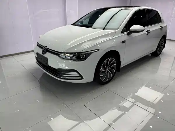 Volkswagen Golf 2023