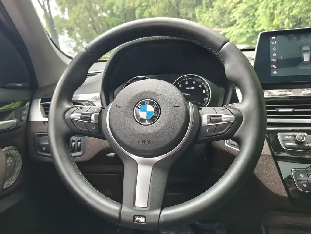 BMW X1 2021 — фото 15