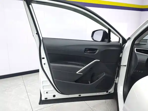 Toyota Frontlander 2024
