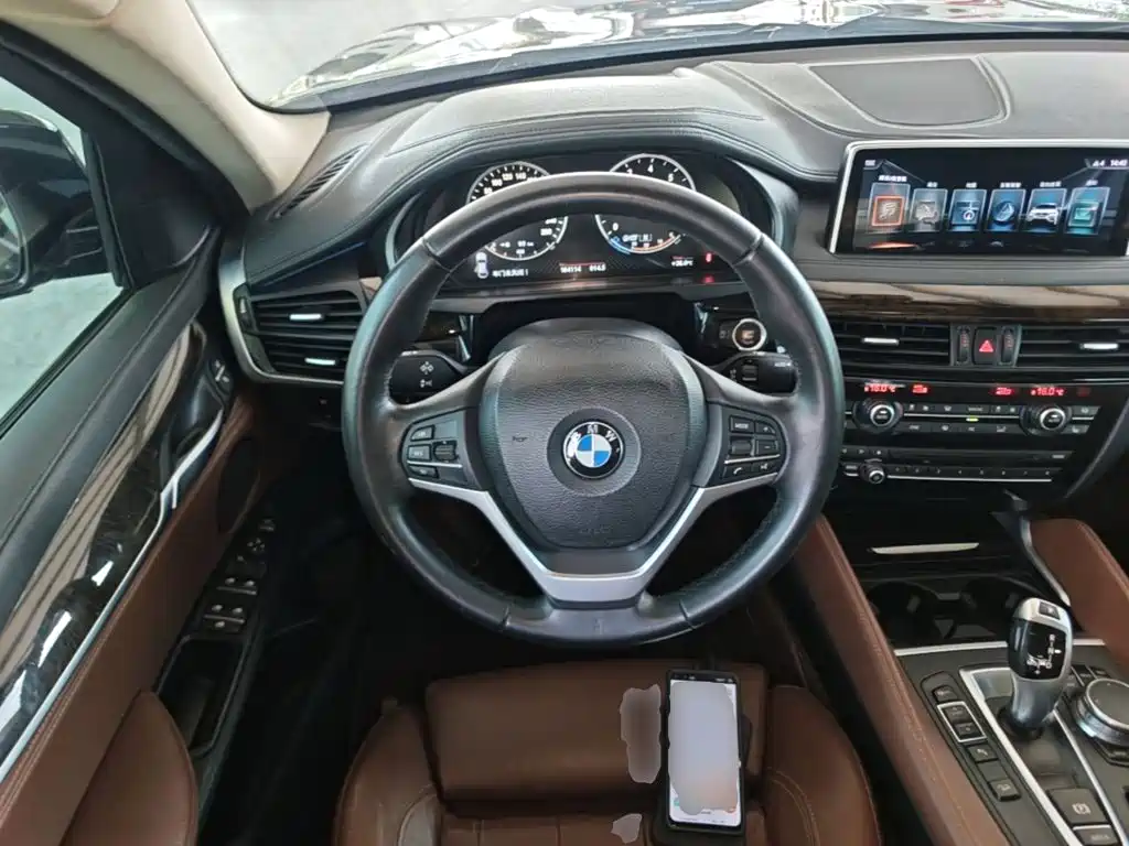 BMW X6 2018 — фото 11