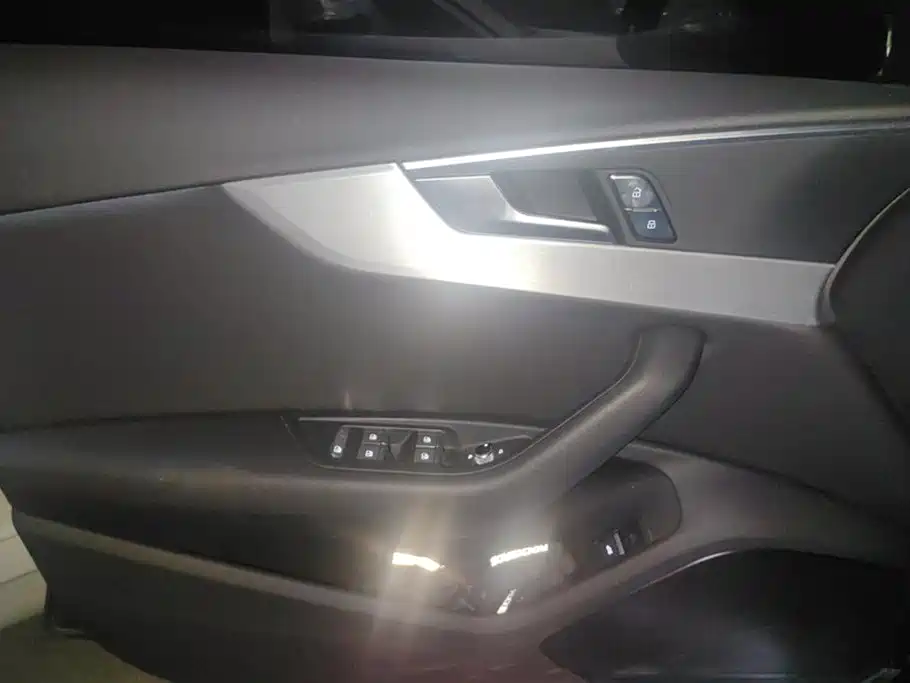 Audi A4L 2024