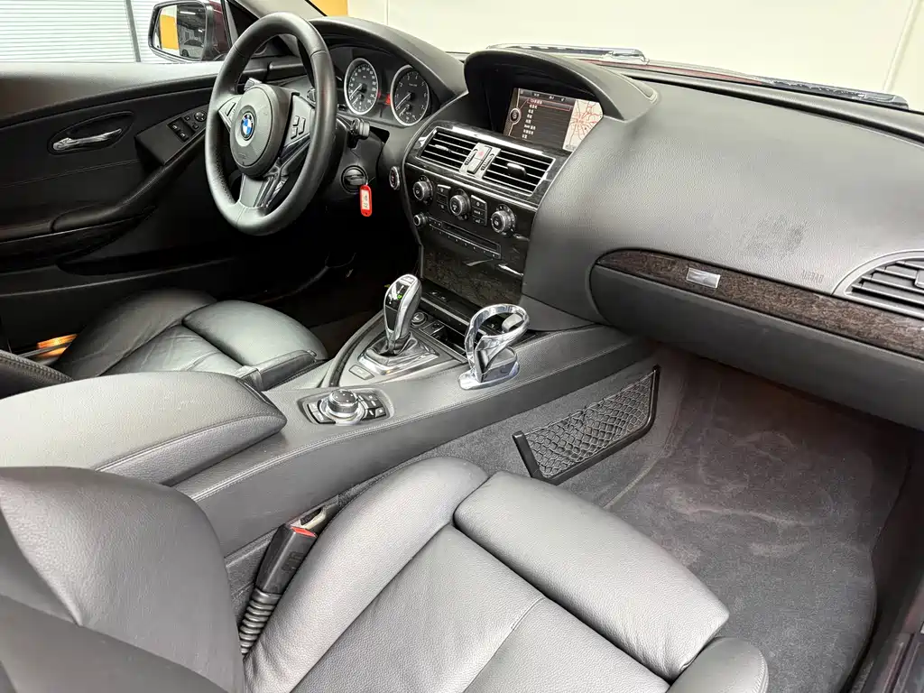 BMW 6 Series 2010 — фото 12