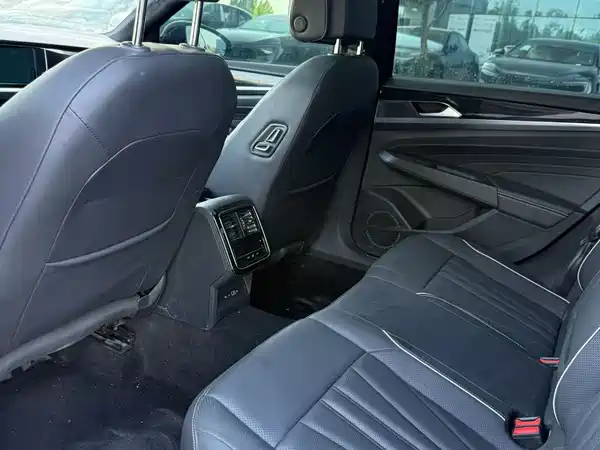 Volkswagen Passat 2024
