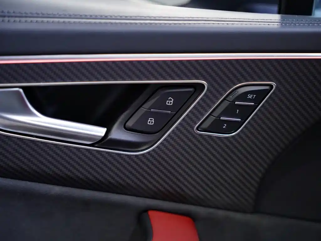 Audi SQ7 2024 — фото 15