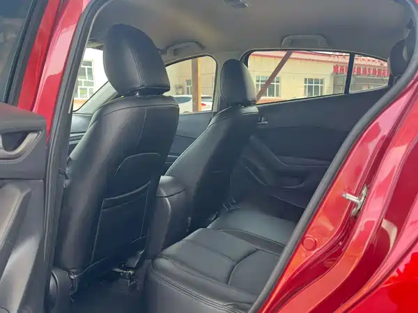 Mazda 3 Axela 2019