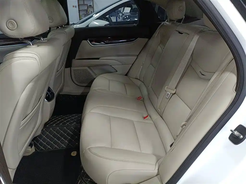 Cadillac XTS 2016 — фото 17