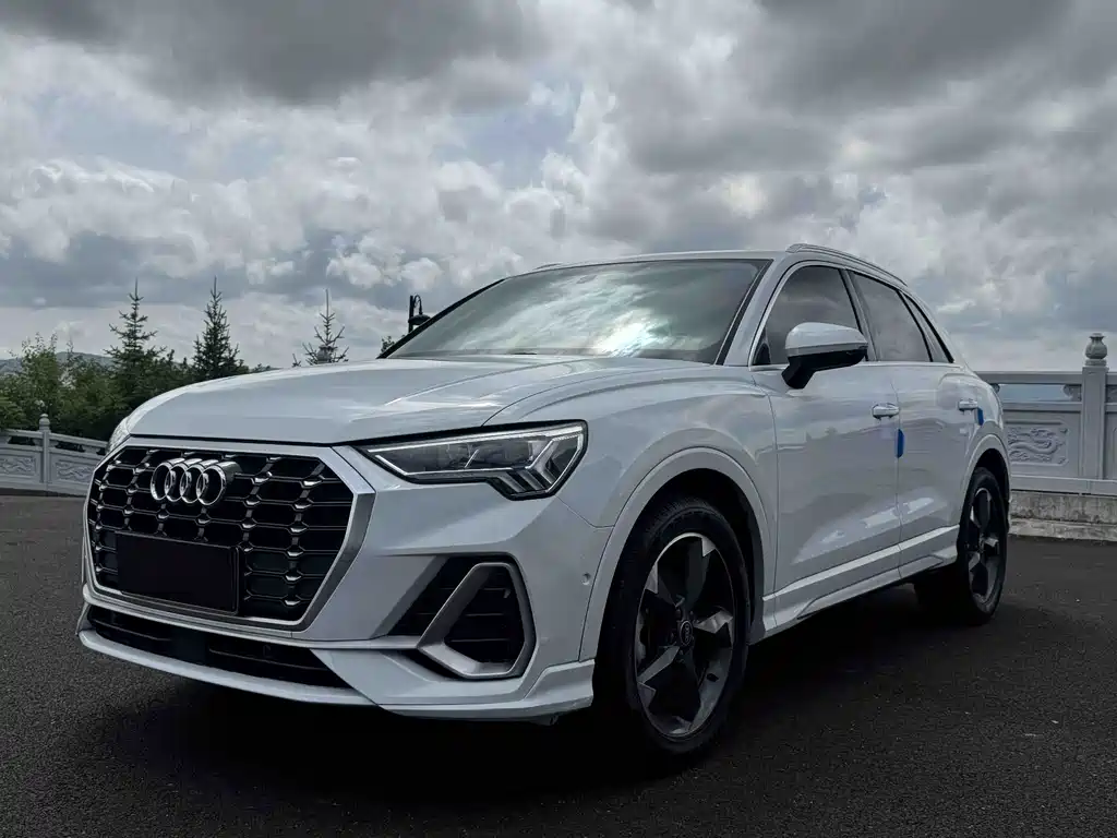 Audi Q3 2021