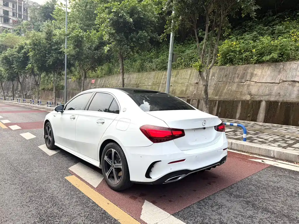 Mercedes-Benz A-Class 2023 — фото 13