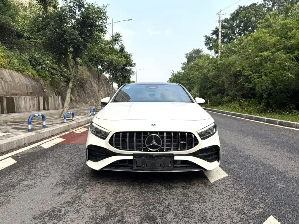 Mercedes-Benz A-Class 2023 — фото 2