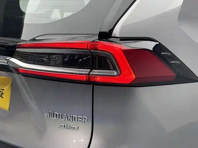 Toyota Wildlander 2023 — фото 14