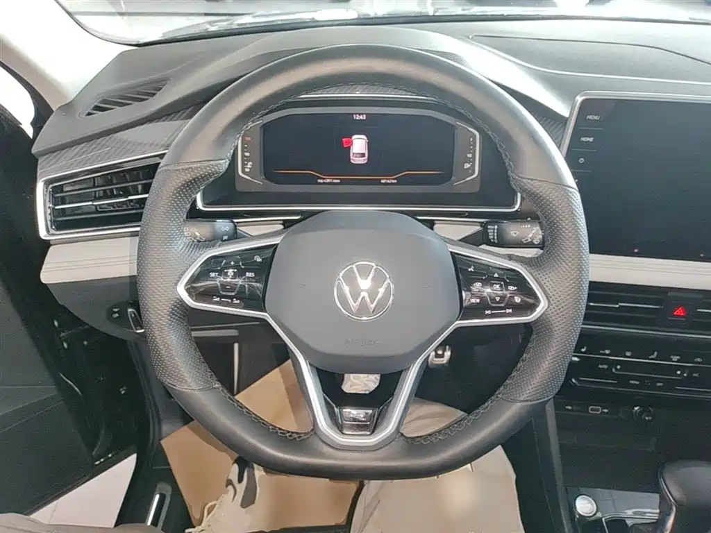 Volkswagen Tiguan L 2022 — фото 11
