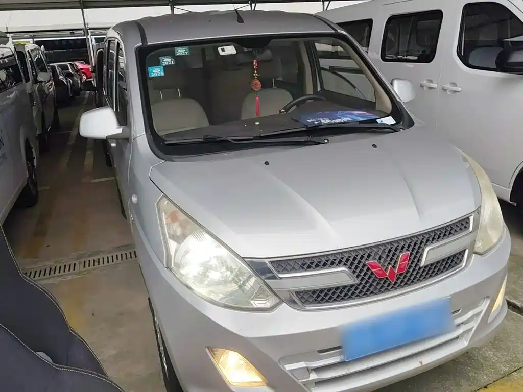 Wuling Rongguang V 2017 — фото 4