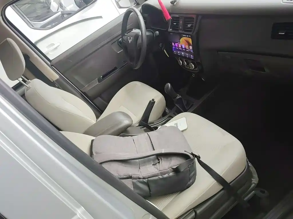 Wuling Rongguang V 2017 — фото 25