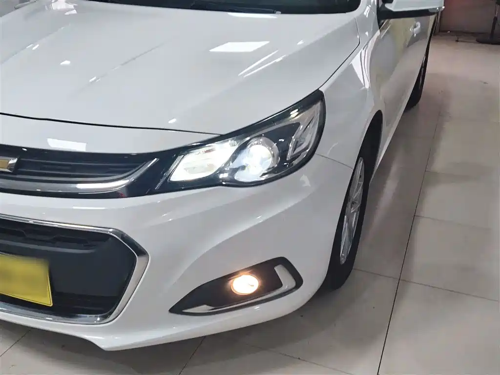 Chevrolet Malibu 2017 — фото 18