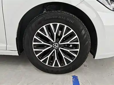 Volkswagen Sagitar 2024