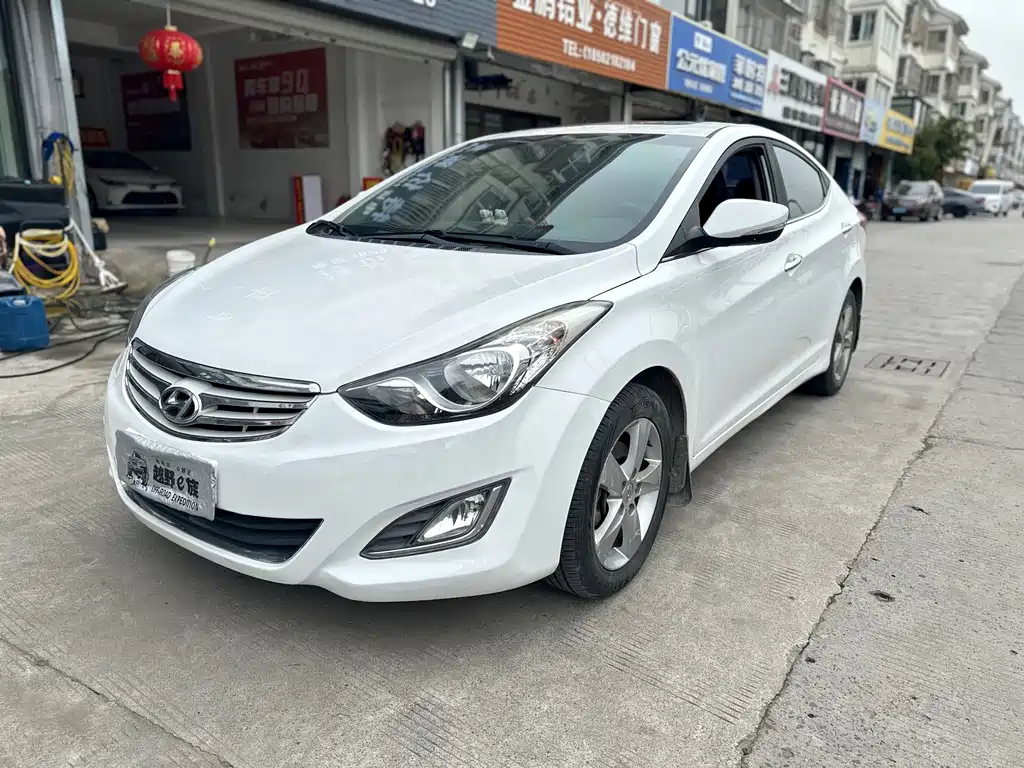 Hyundai Elantra Langdong 2014 — фото 1