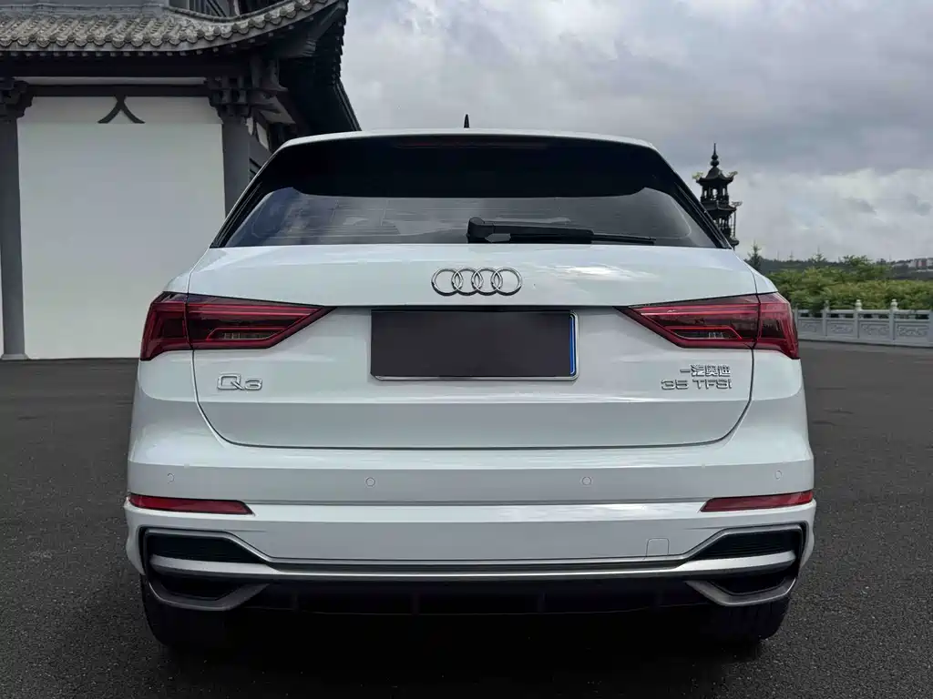 Audi Q3 2021