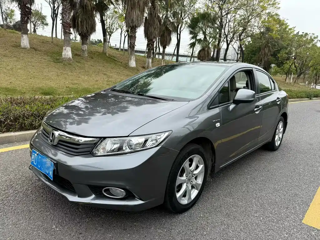 Honda Civic 2014 — фото 1
