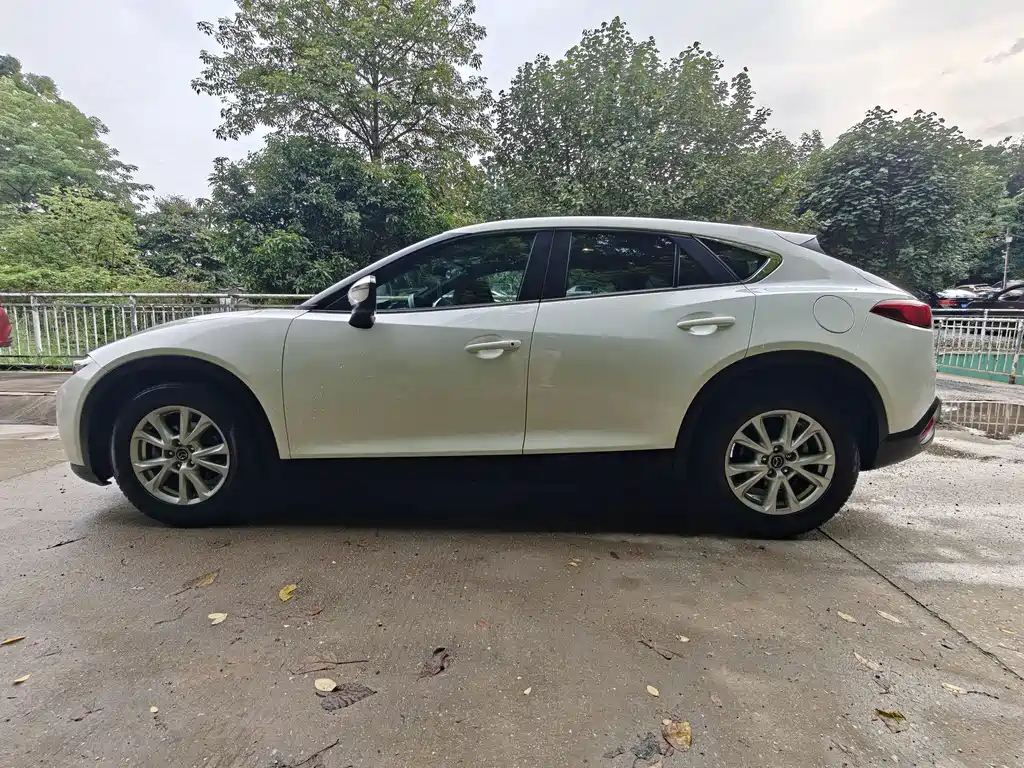 Mazda CX-4 2019