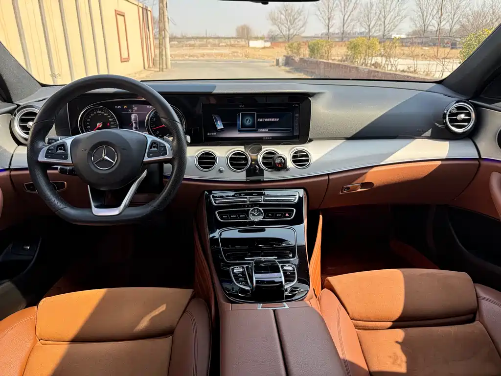 Mercedes-Benz E-Class 2018 — фото 9