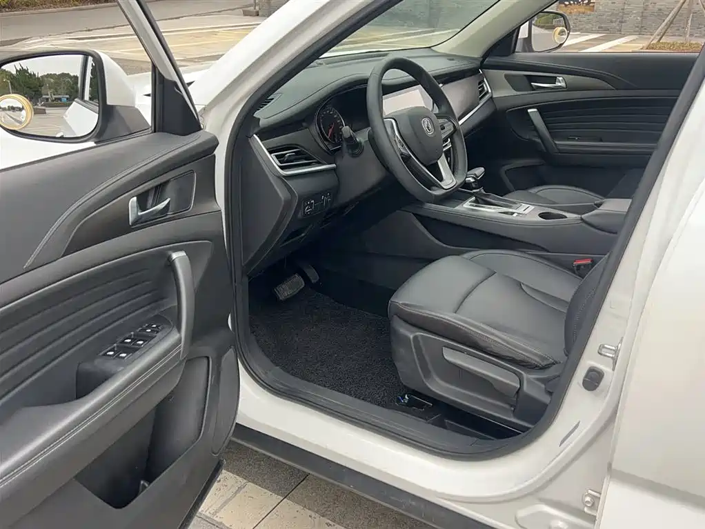 Changan CS35PLUS 2020 — фото 13