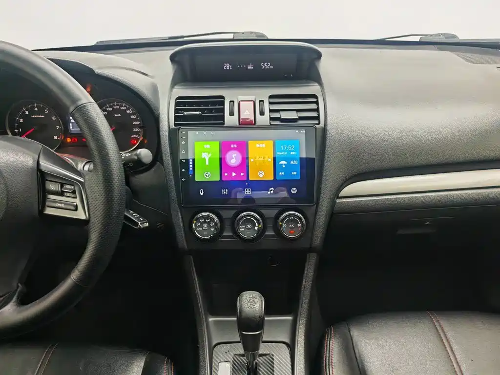 Subaru XV 2013 — фото 12