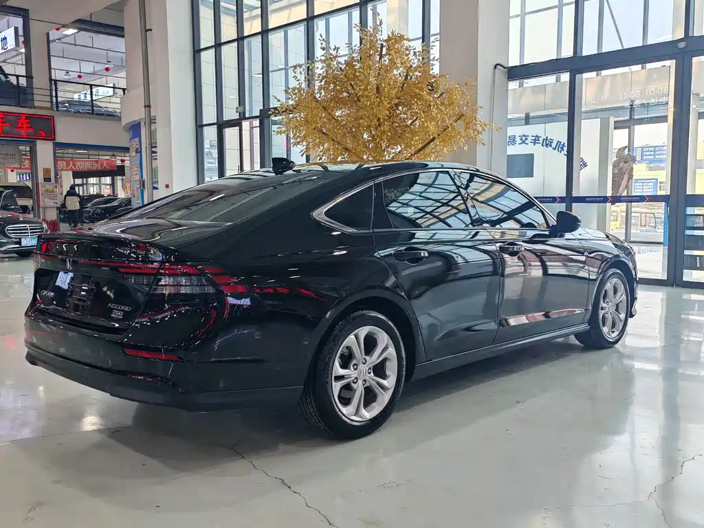 Honda Accord 2023 — фото 20
