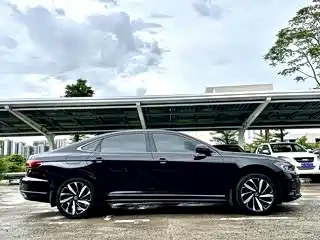 Volkswagen Passat 2023