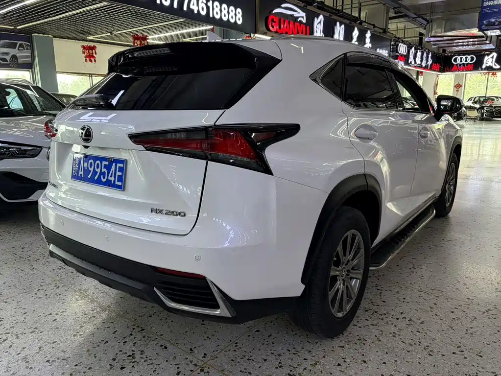 Lexus NX 2020 — фото 6