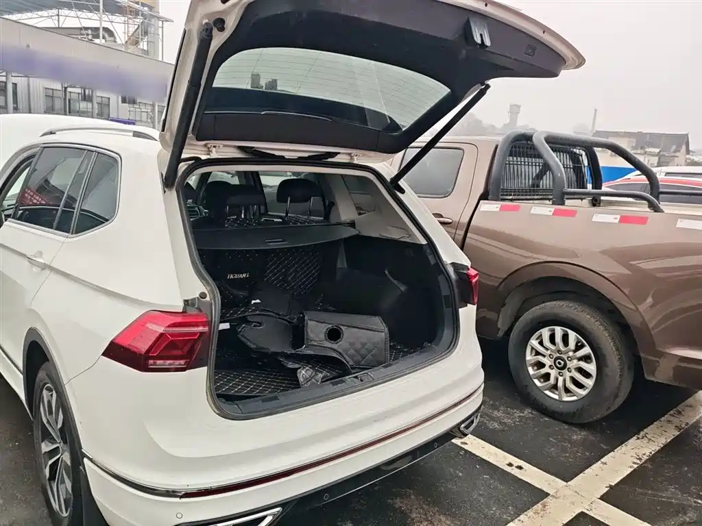 Volkswagen Tiguan L 2022 — фото 19