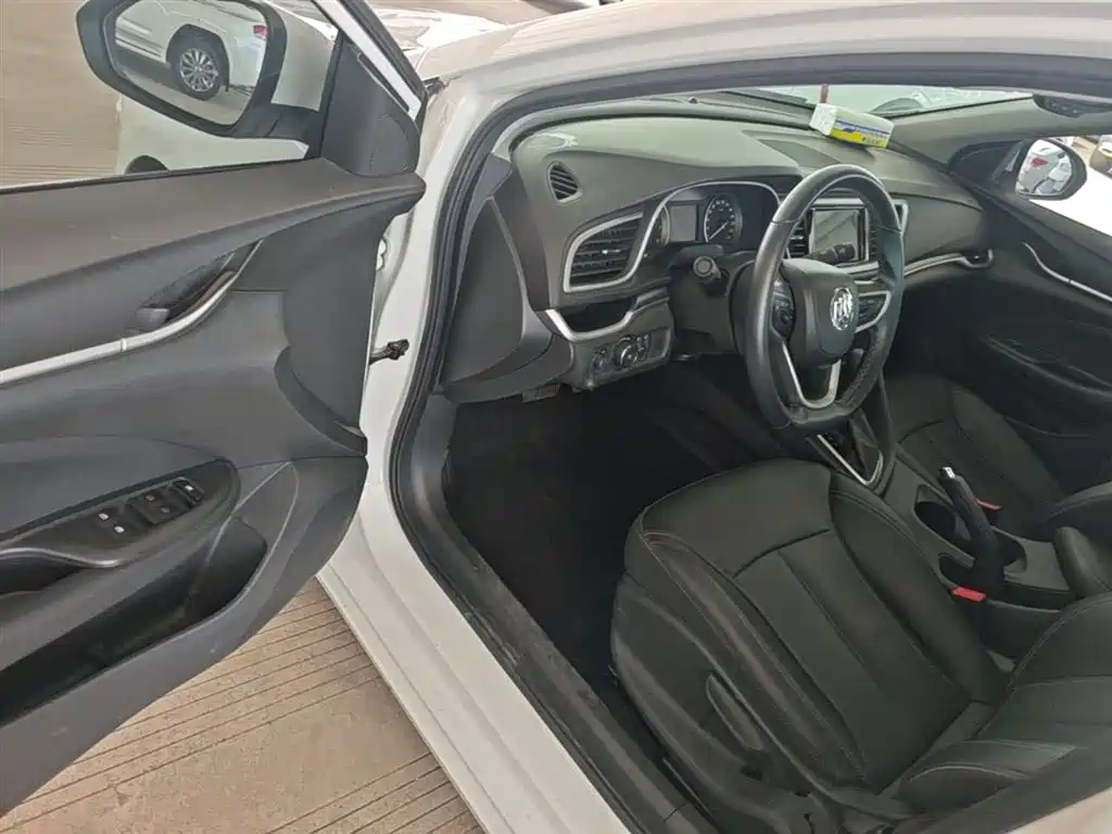 Buick Excelle 2020 — фото 16