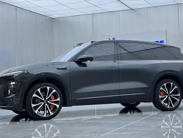 NIO ES8 2023
