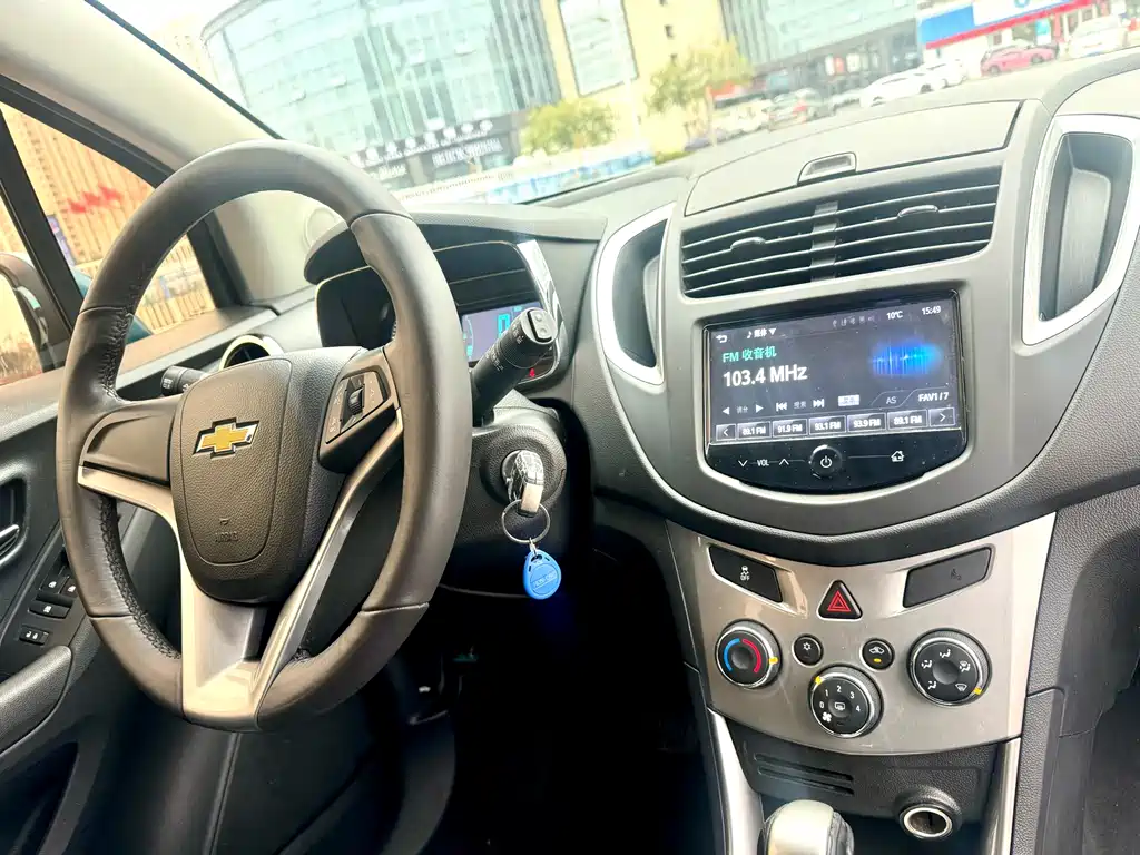Chevrolet Trax 2016 — фото 15