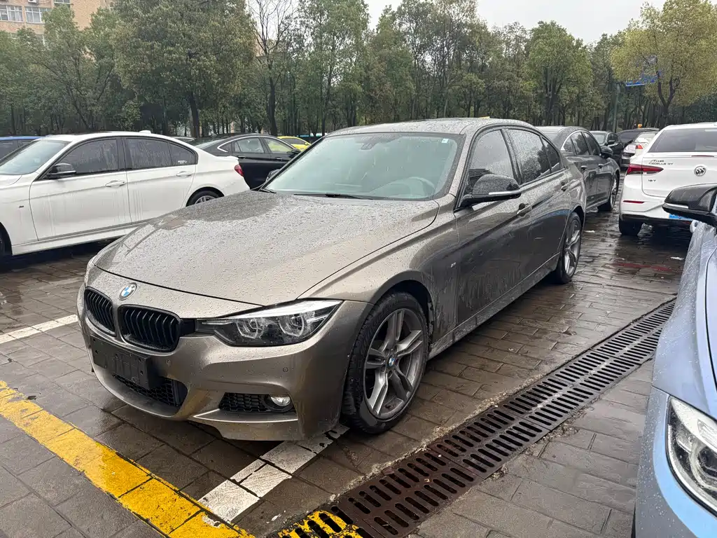 BMW 3 Series 2019 — фото 1