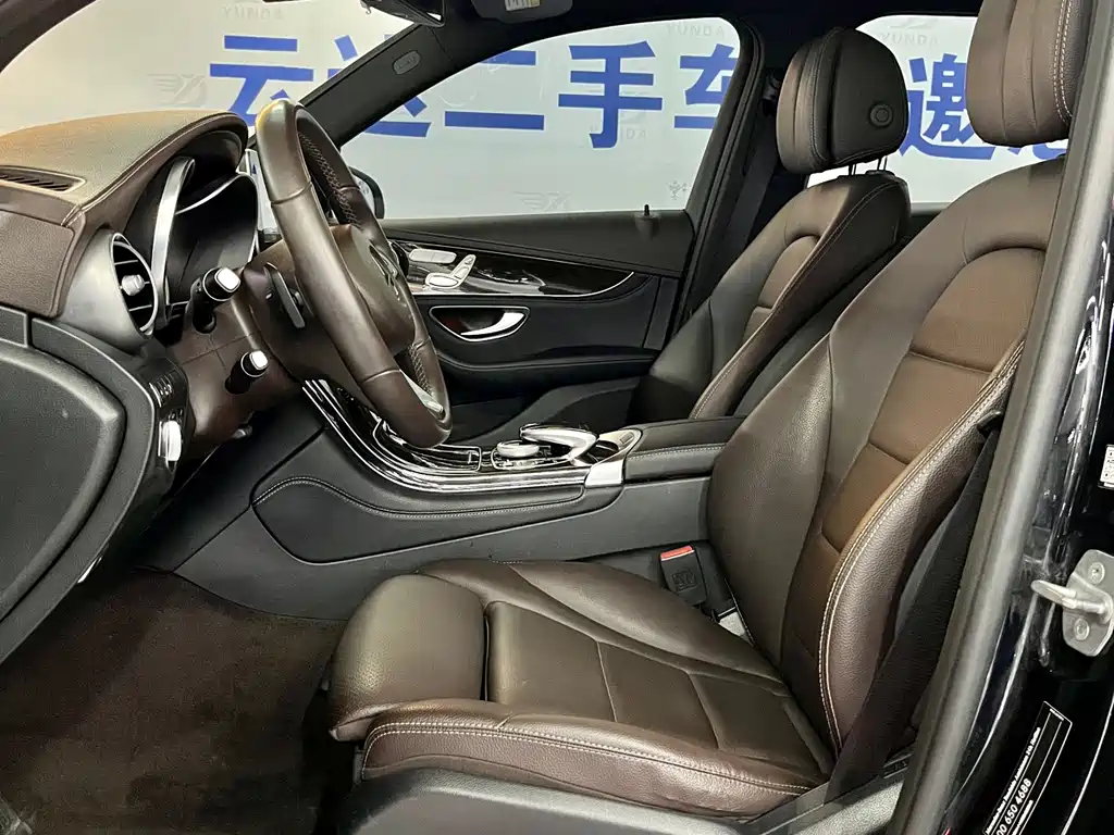 Mercedes-Benz GLC 2018 — фото 11