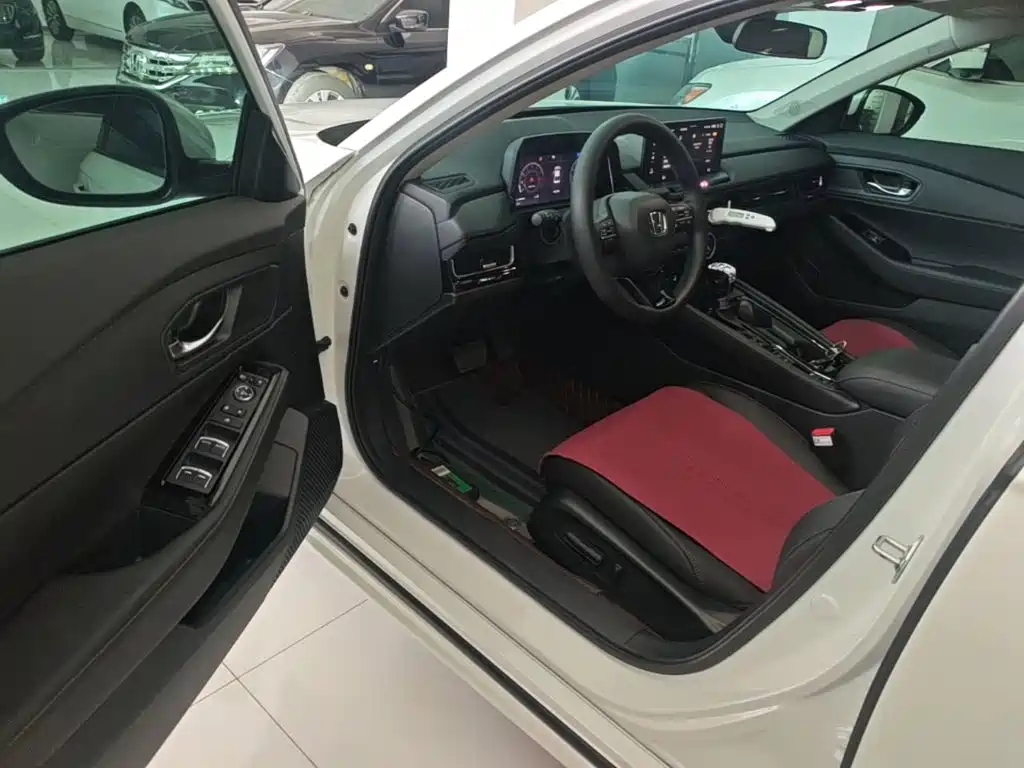 Honda Inspire 2026 — фото 16