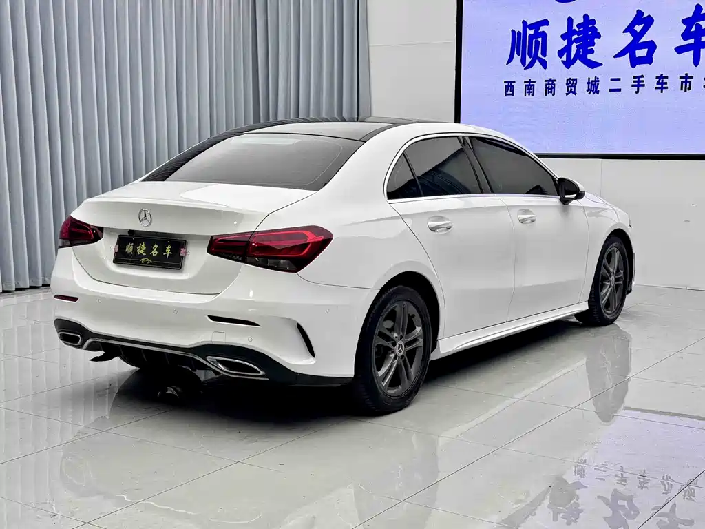 Mercedes-Benz A-Class 2019 — фото 15