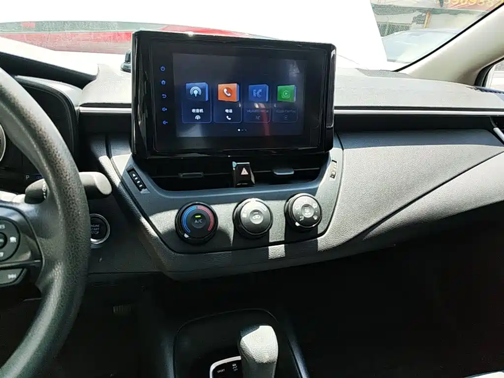 Toyota Corolla 2023 — фото 13