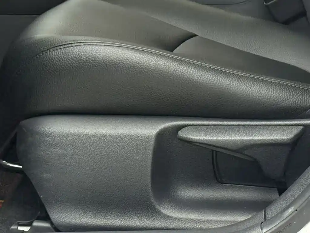 Toyota Corolla 2022 — фото 19