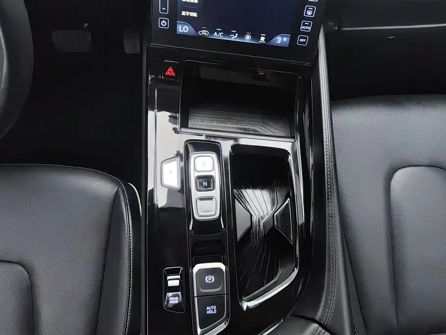 Hyundai Custo 2023 — фото 16