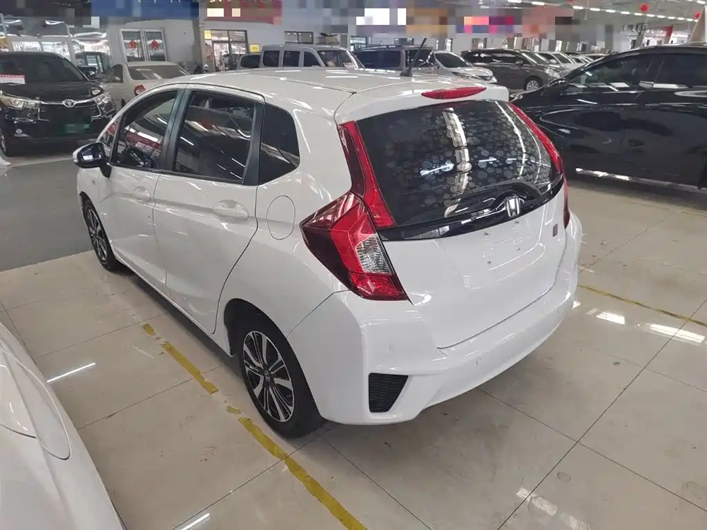 Honda Fit 2017 — фото 23