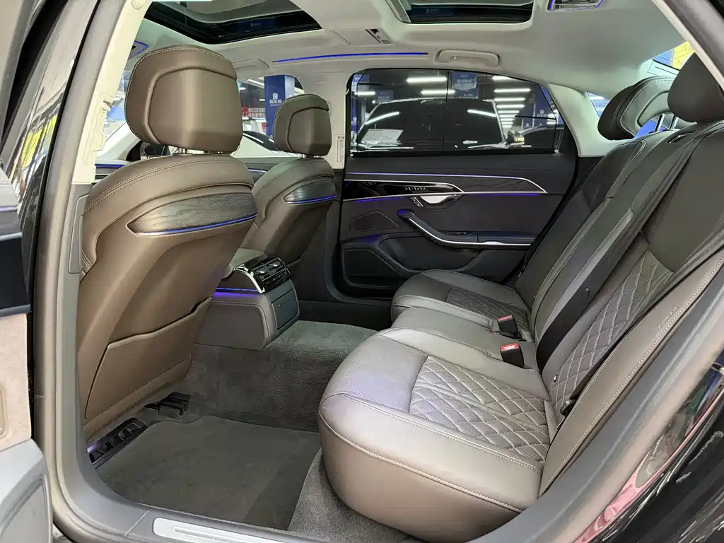 Audi A8 2024